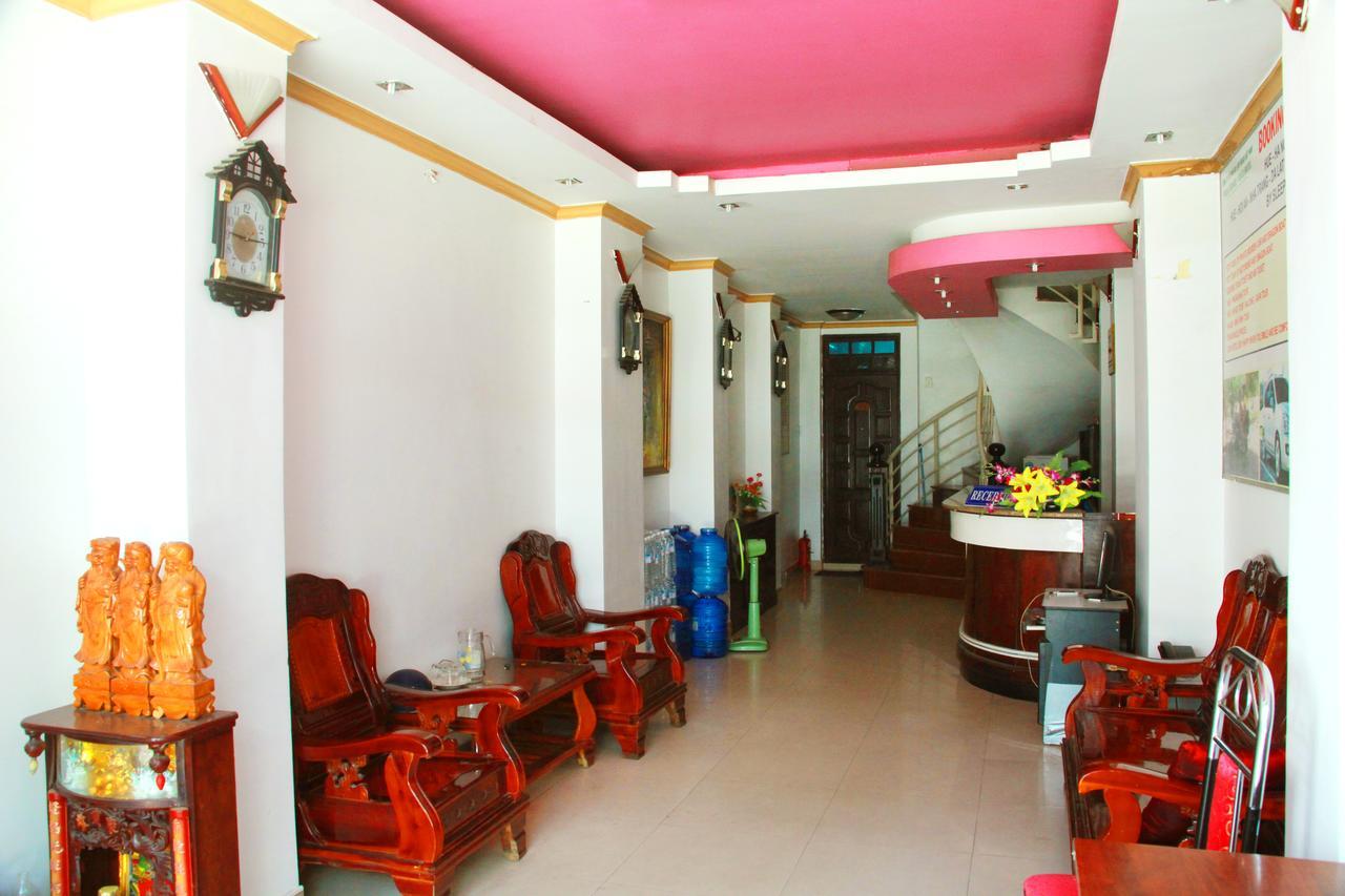 Volga Hotel Hué Extérieur photo